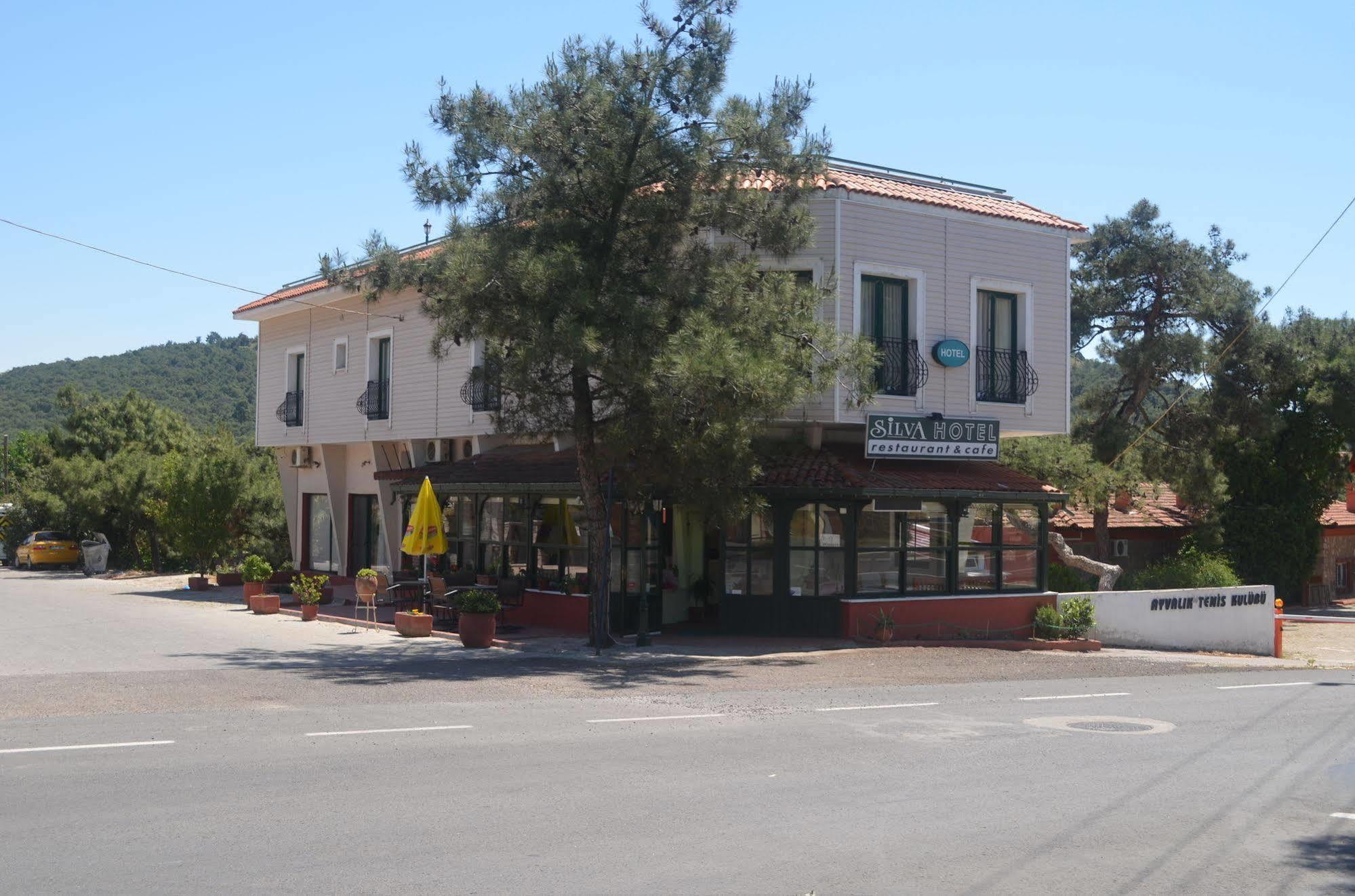 Silva Hotel Айвалык Экстерьер фото