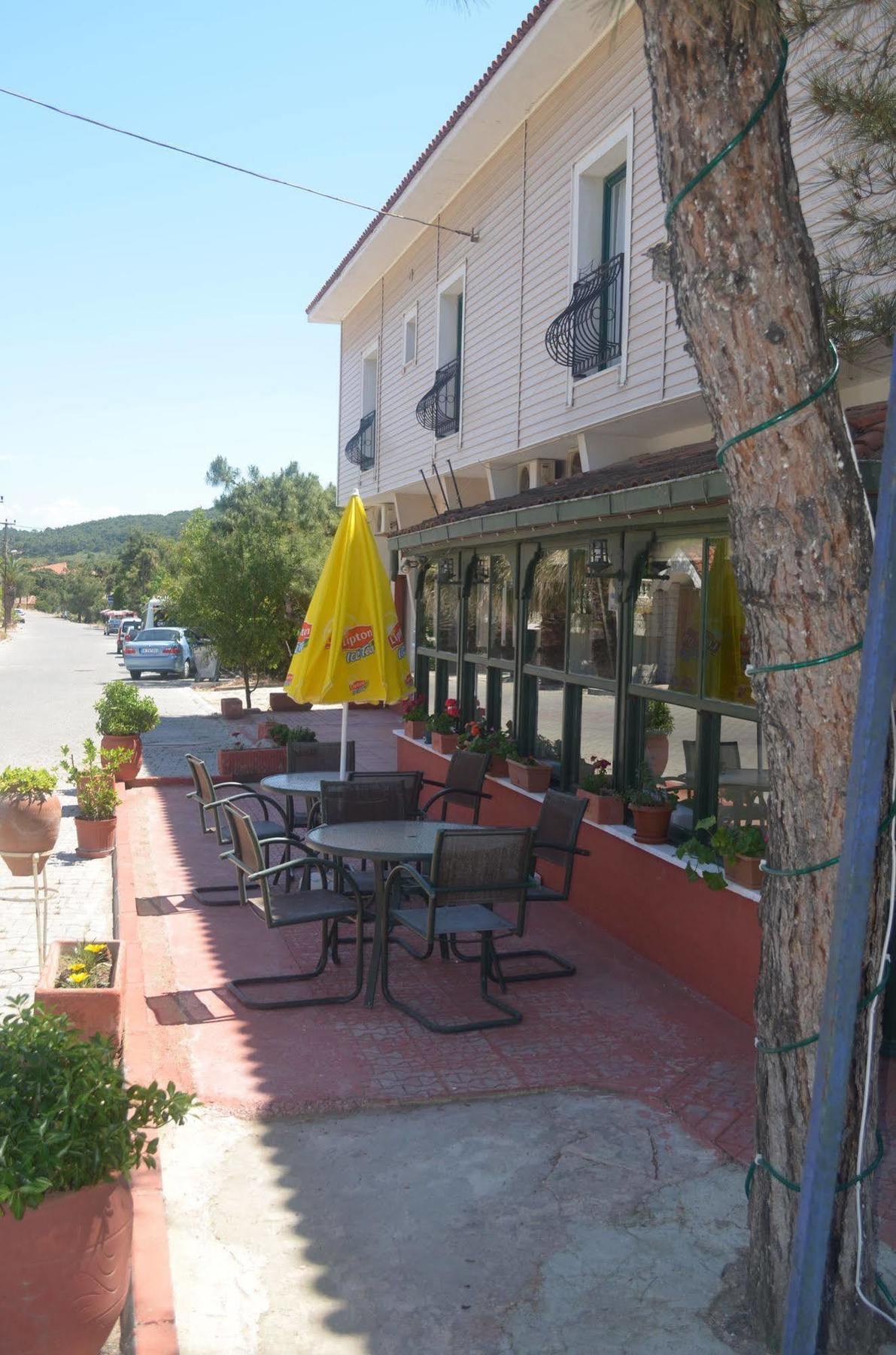 Silva Hotel Айвалык Экстерьер фото